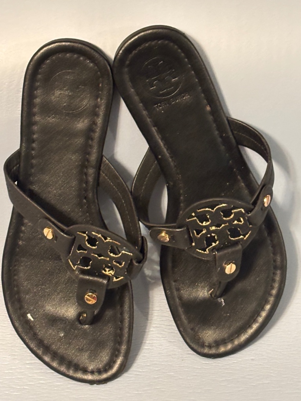 Tory Burch Black Thong Sandals Sz 39